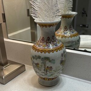 Vintage ceramic signed Chinese Vase with Colorful Patterns